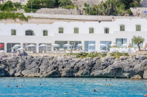 Hotel La Roccia Castro Di Lecce